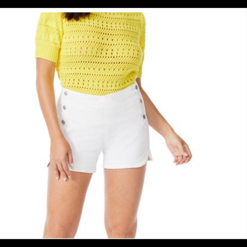 Sofia Vergara’s Pull on Sailor Shorts, Worn Once